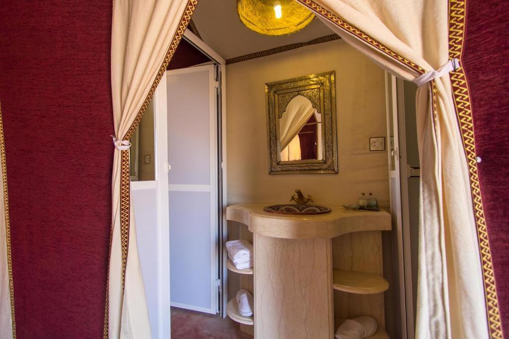 Sand Rose Luxury Camp 梅尔祖卡 外观 照片